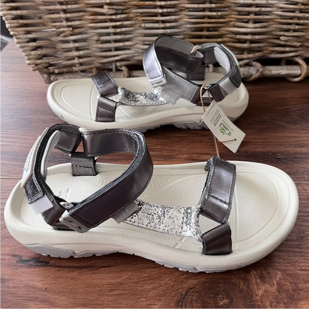 Teva Christian Cowan XLT2 glitter silver and gray sandals NWOT